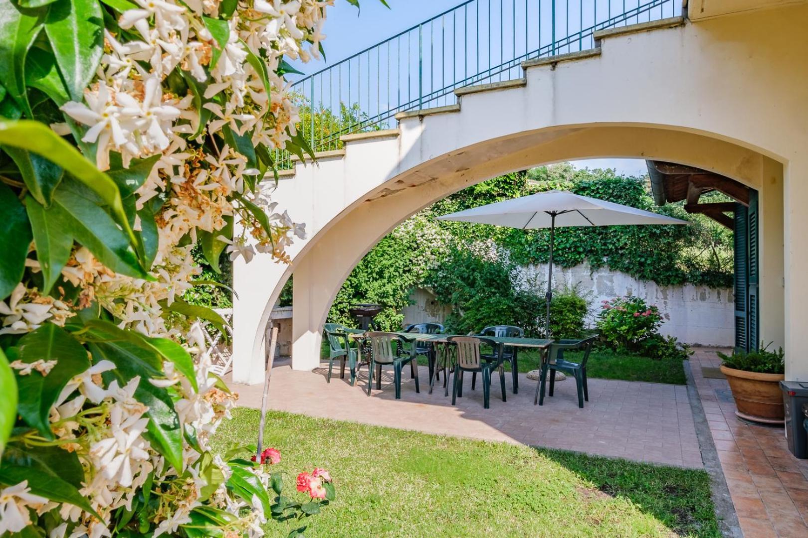 Villa Di Campagna 10 Posti Con Piscina Privata Кастелина Маритима Екстериор снимка