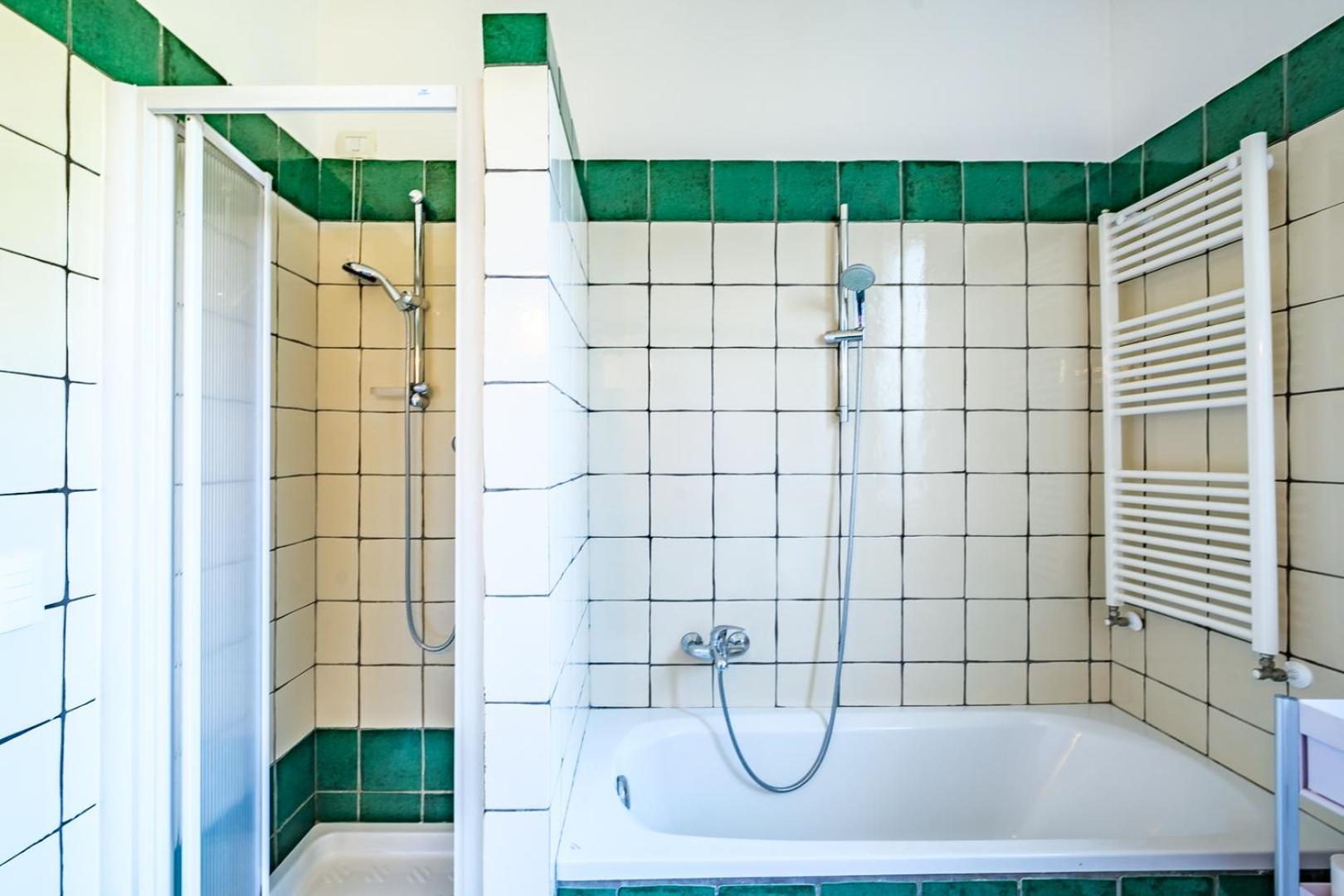 Villa Di Campagna 10 Posti Con Piscina Privata Кастелина Маритима Екстериор снимка